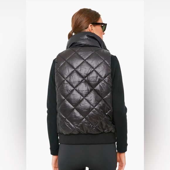 NEW Tuckernuck Jackson Quilted Vest, Black, Sz Small, Sold Out - Picture 4 of 9